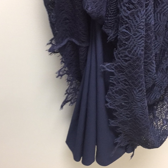 Monique Lhuillier Long Sleeve Formal Lace Gown - Picture 7 of 11